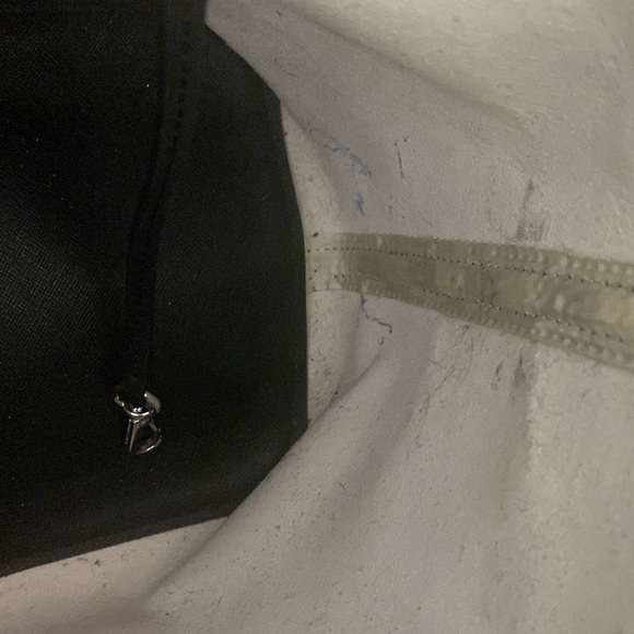 Micheal Kors Checkered Jet Set Tote in blk white - Picture 6 of 10